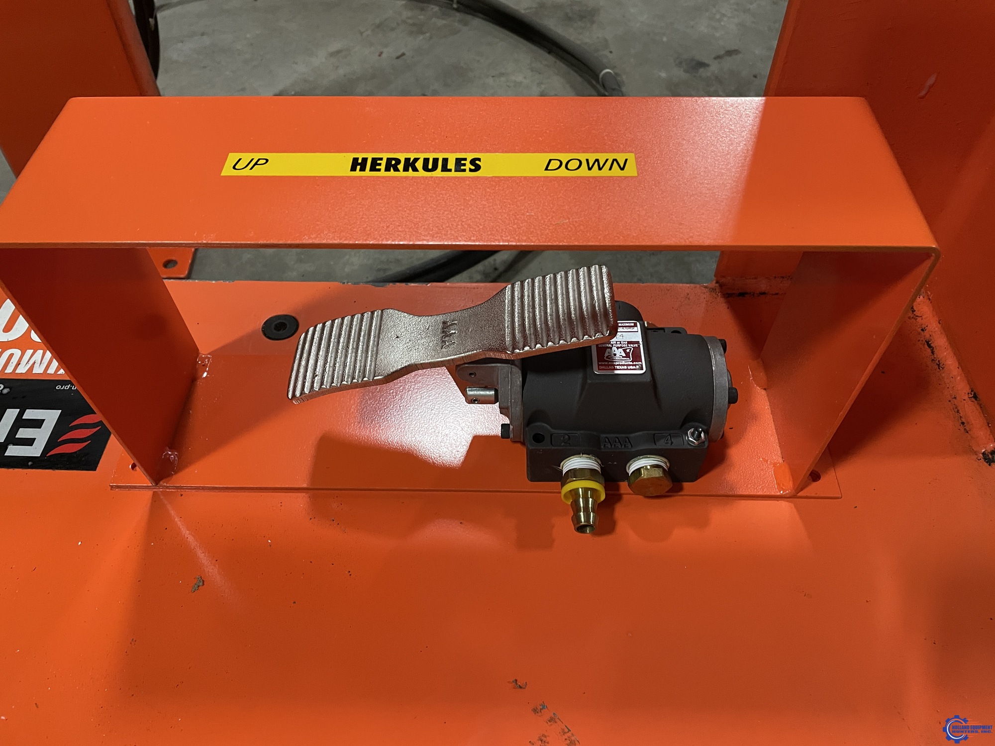2012 HERKULES A0040 Material Handling, Lifts | Holland Equipment Hunters, Inc.